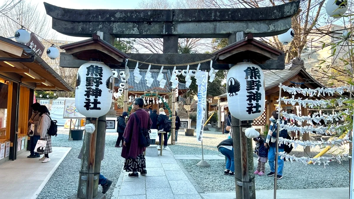 神社境內