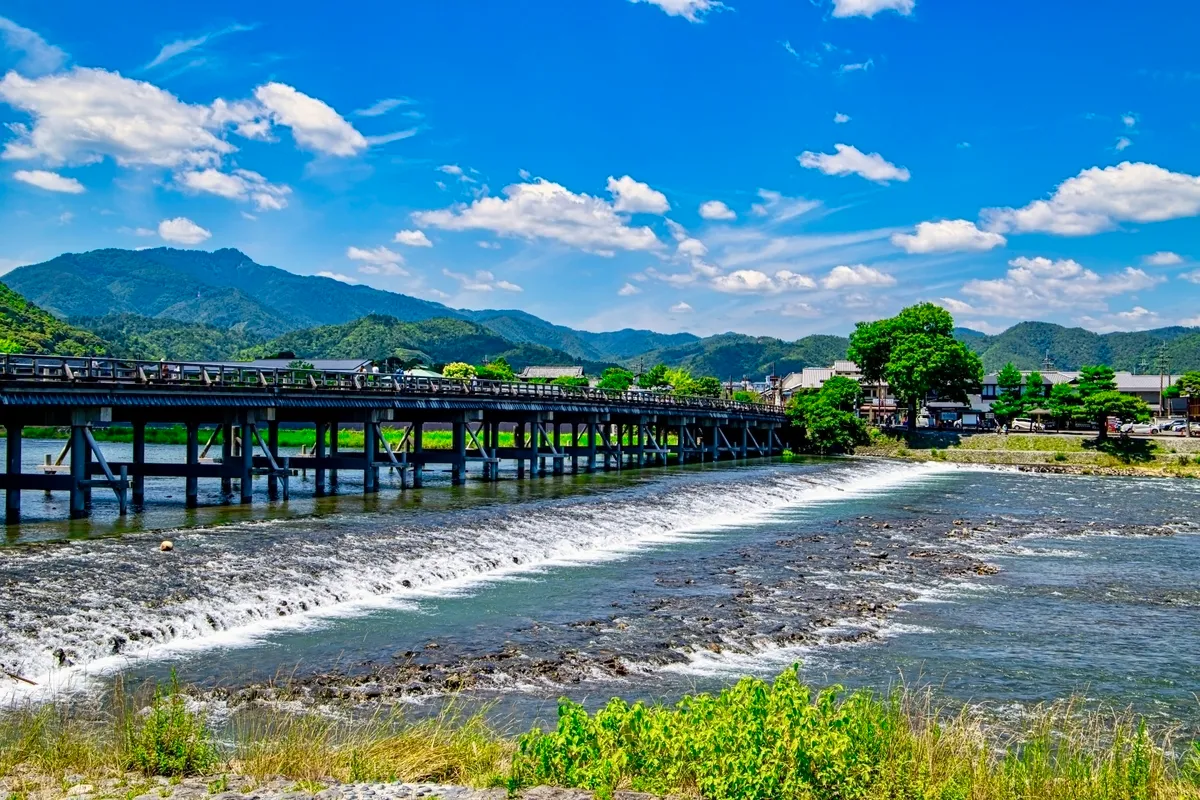 夏天的渡月橋