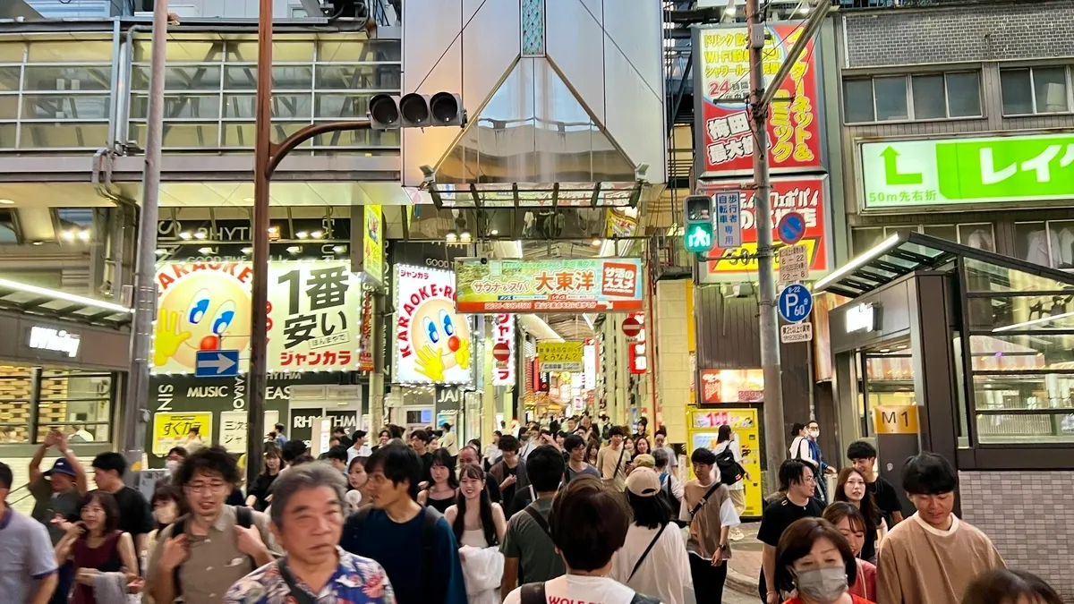 阪急東通商店街