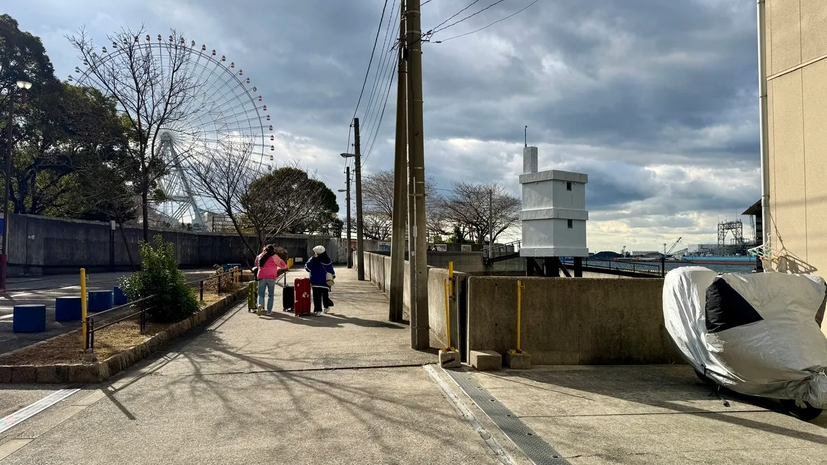 天保山公園後面的小路