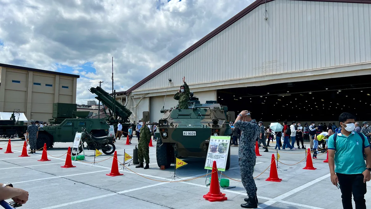 航空自衛隊活動與展覽