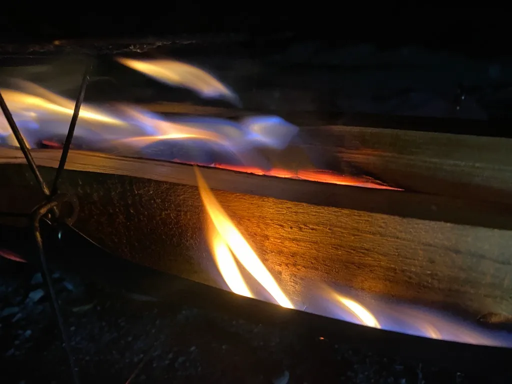木柴和燒烤