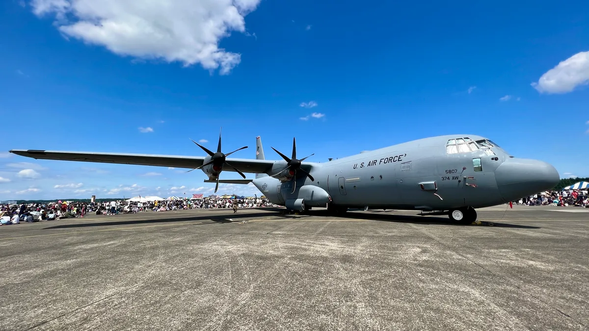 C-130J運輸機