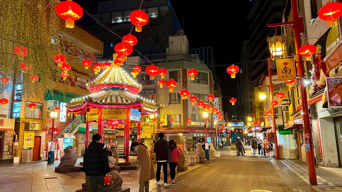 夜晚的南京町廣場