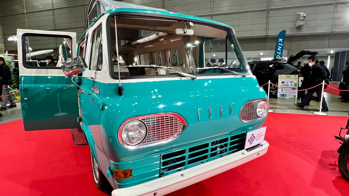 1965年款福特Econoline